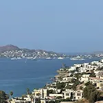 Family With Rooftop Sea Views In Yalikavak ヴィラ