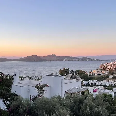 Villa Family With Rooftop Sea Views In Yalikavak Bodrum