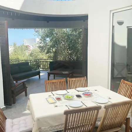 Villa Family With Rooftop Sea Views In Yalikavak *