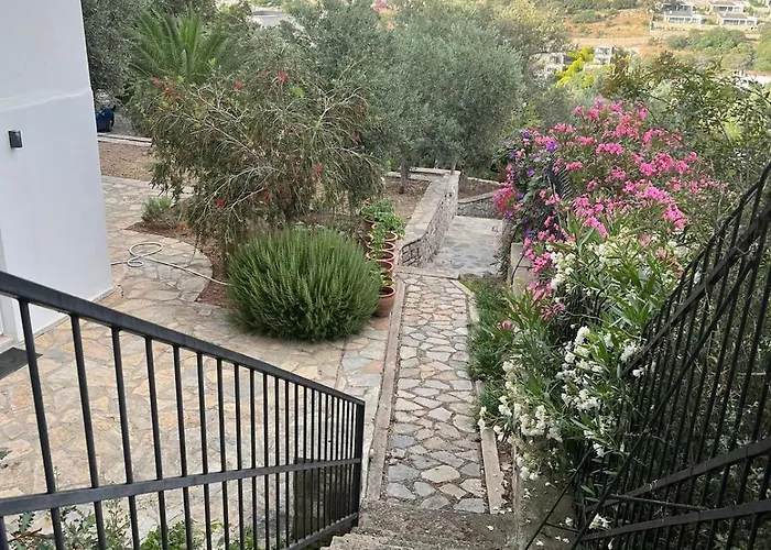 Family With Rooftop Sea Views In Yalikavak 빌라 *