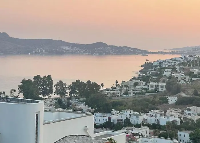 빌라 Family With Rooftop Sea Views In Yalikavak *