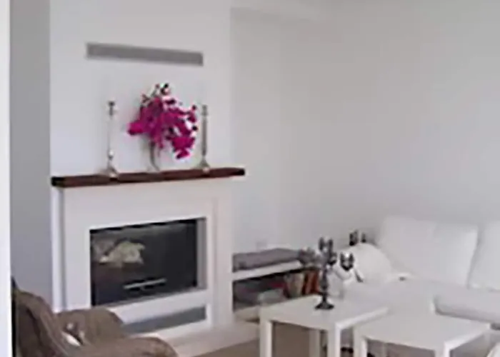 Family With Rooftop Sea Views In Yalikavak بودروم